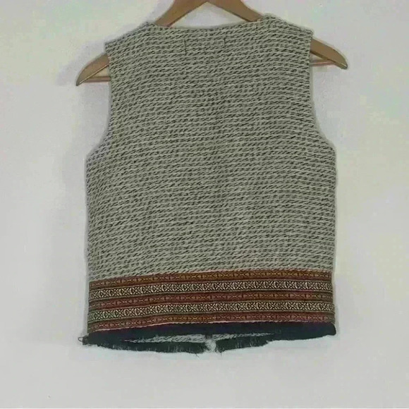 Akira Chicago red label tweed knit Aztec fringe vest Sz s - Picture 8 of 9